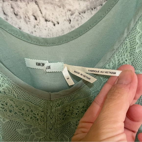 Women’s Urban Outfitters Kimchi Blue- green lace sleeveless less tank top Small - Picture 3 of 4